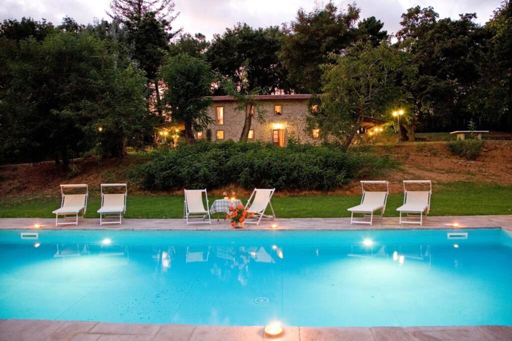 Villa Liz Tuscany, Private Pool, Hot Tub, Property Fenced, Pets Allowed Poppi Exterior photo