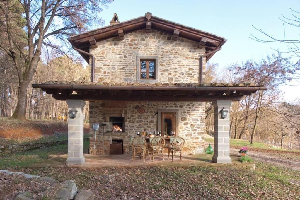 Villa Liz Tuscany, Private Pool, Hot Tub, Property Fenced, Pets Allowed Poppi Exterior photo