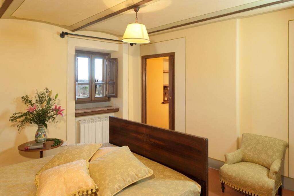 Villa Liz Tuscany, Private Pool, Hot Tub, Property Fenced, Pets Allowed Poppi Exterior photo